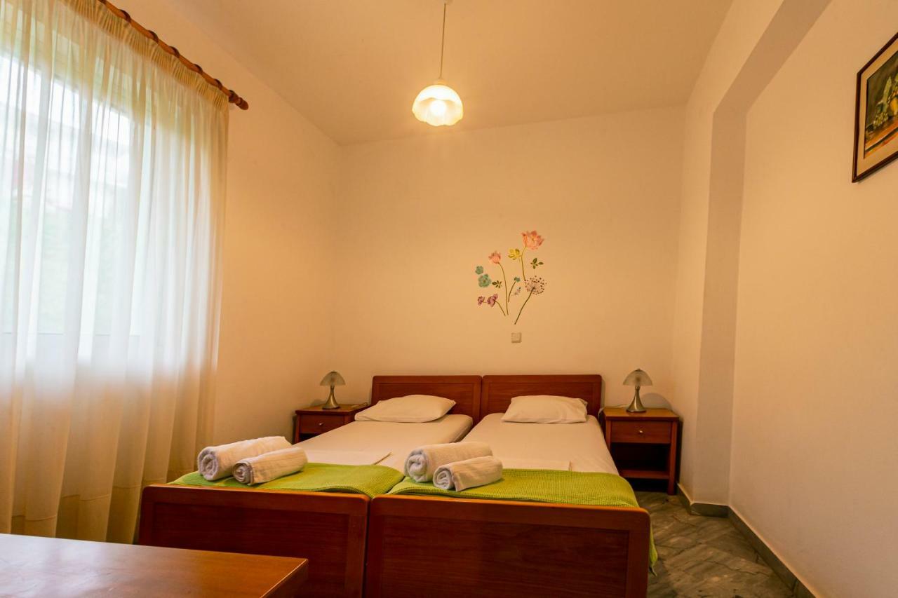 Iris Apartments Храні Екстер'єр фото